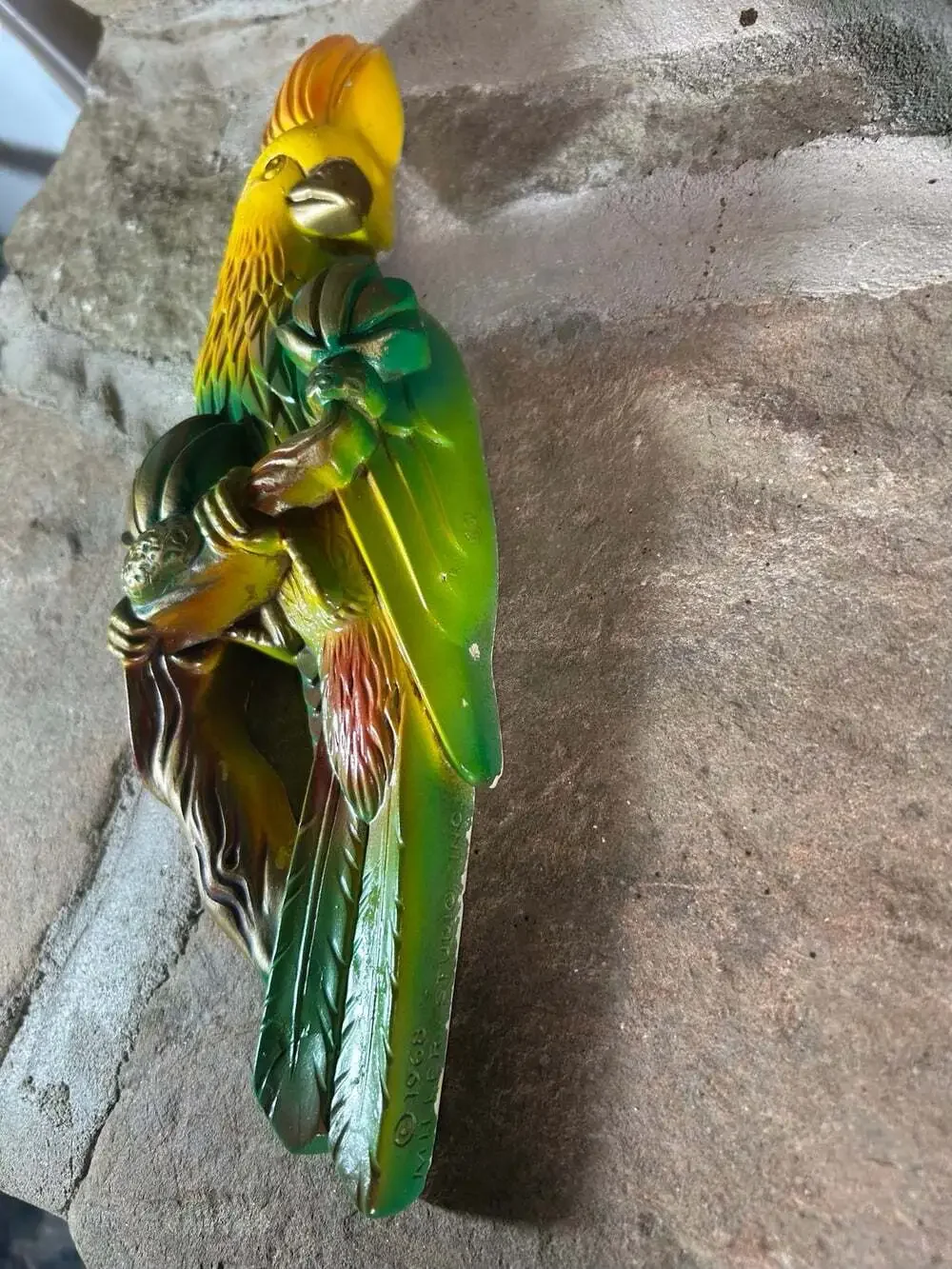 1968 Miller’s Studio Tropical Parrot Bird Chalk Ware wall decor ( READ)